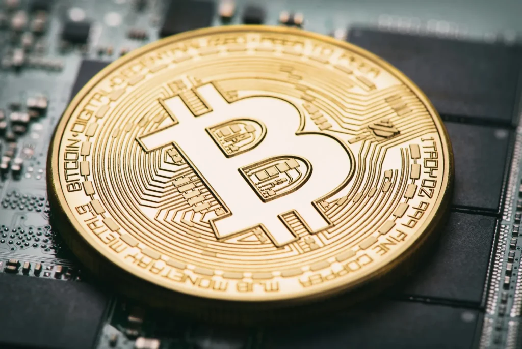 Core Scientific, Bitcoin Satışlarıyla Gelir Elde Etti: Detaylar Ortaya Çıktı