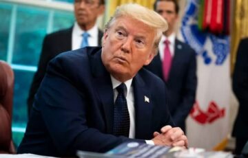 Trump’ın Şirketi Truth Social, Bitcoin ETF Başvurusunu Geri Çekti