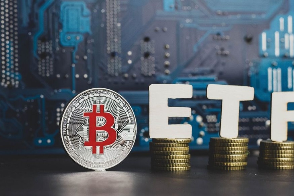 Bitcoin ve Ethereum Spot ETF’lerinde Çıkış Serisi Sürüyor: Dört Günde Yüz Milyonlarca Dolarlık Fon Çekildi!