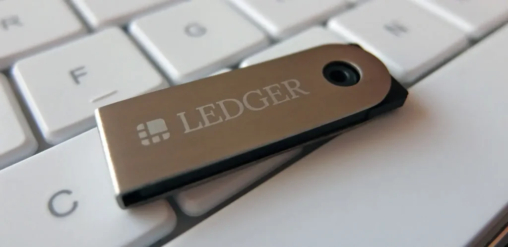 Ledger araştırmacıları, İsviçre Merkezli Donanım Cüzdan Kartlarında Güvenlik Açığı Tespit Etti!