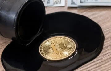 ABD- İran Gerilimi Arttı, Petrol Yükseldi! Analist Uyardı: “Petrol Fiyatlarındaki Yükseliş Bitcoin İçin Alarm Veriyor! “