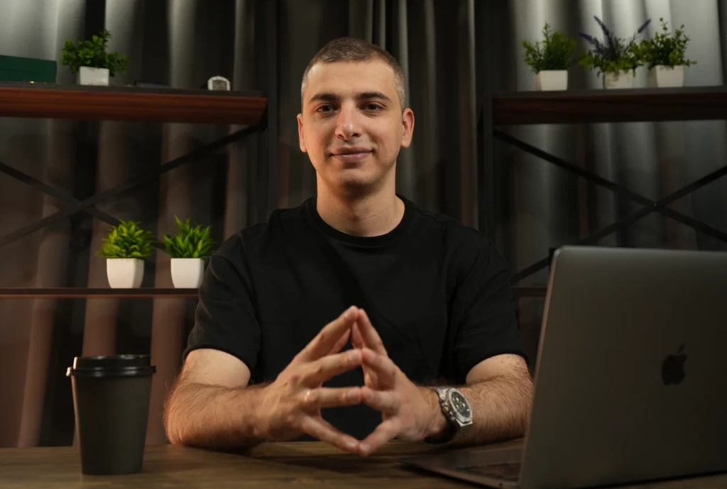 Emir Polat’ın Büyüyen Telegram Topluluğunun Arkasında Hangi Yaklaşım Var?