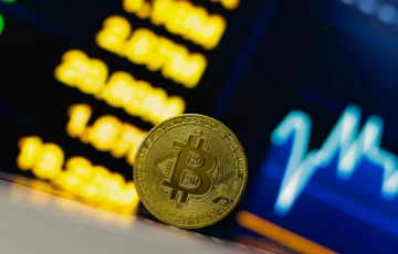 Bitcoin ve Altcoinler Yükseldi Ancak Analist Uyarıyor: Bu Seviyeler Büyük Hareketleri Tetikleyebilir